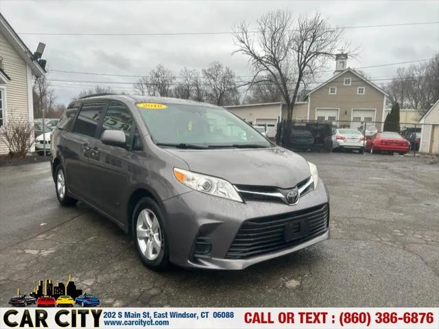 2018 Toyota Sienna LE 8 Passenger