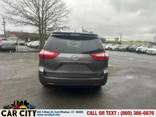 2018 Toyota Sienna LE 8 Passenger