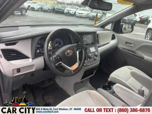 2018 Toyota Sienna LE 8 Passenger