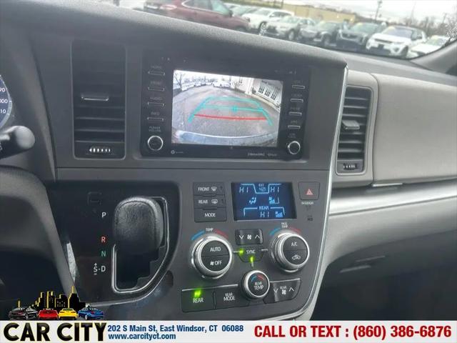2018 Toyota Sienna LE 8 Passenger