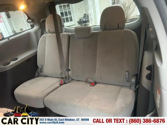 2018 Toyota Sienna LE 8 Passenger