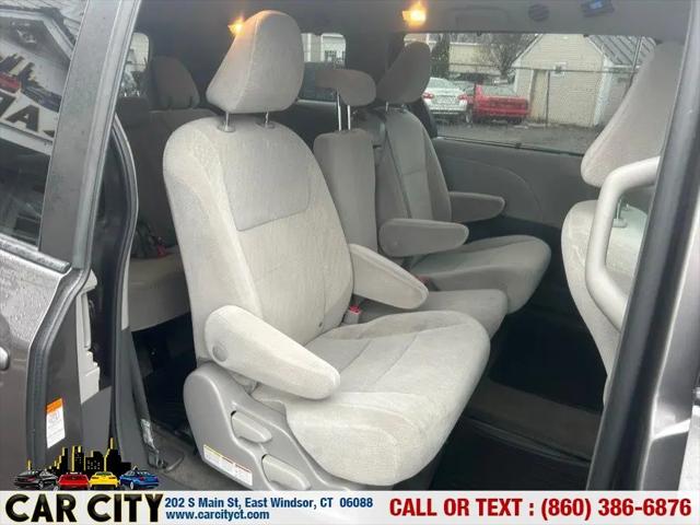 2018 Toyota Sienna LE 8 Passenger