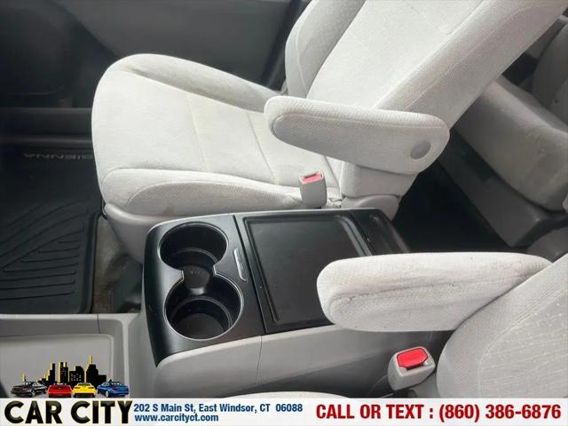 2018 Toyota Sienna LE 8 Passenger