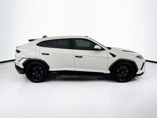 2024 Lamborghini Urus Performante