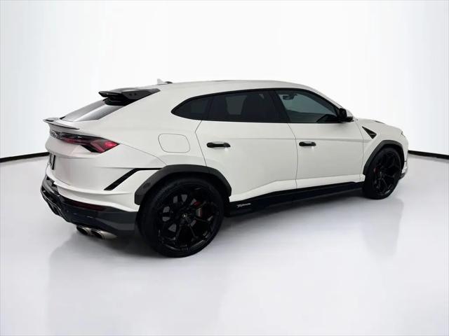 2024 Lamborghini Urus Performante
