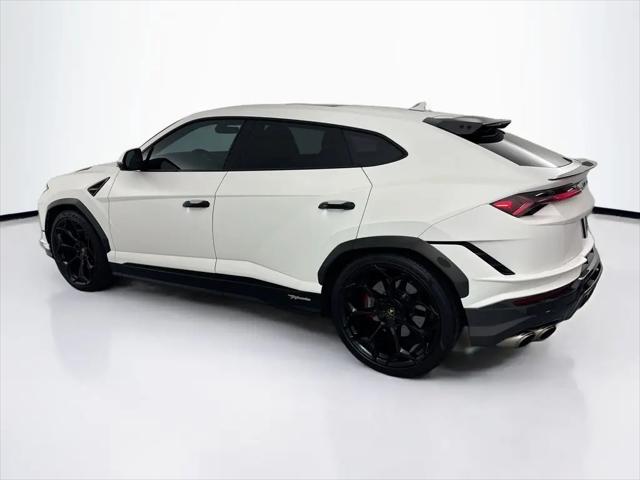 2024 Lamborghini Urus Performante