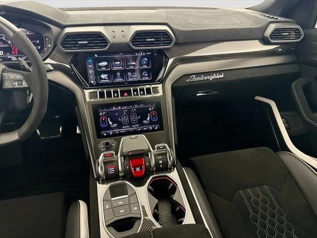 2024 Lamborghini Urus Performante