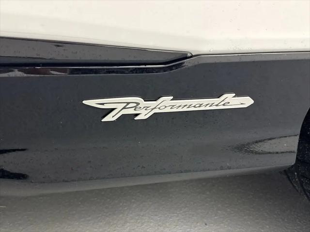 2024 Lamborghini Urus Performante