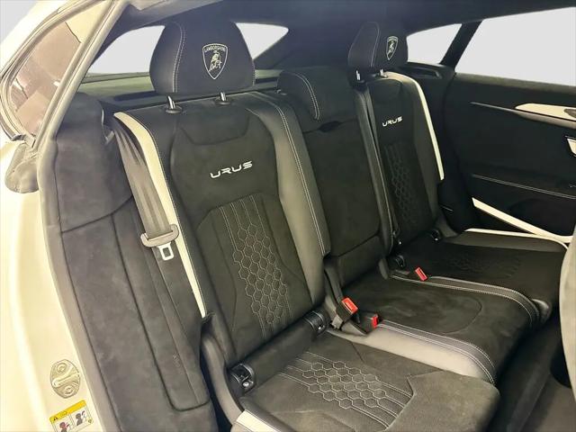 2024 Lamborghini Urus Performante