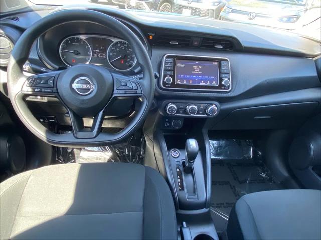 2024 Nissan Kicks S Xtronic CVT