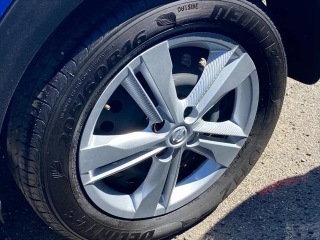 2024 Nissan Kicks S Xtronic CVT