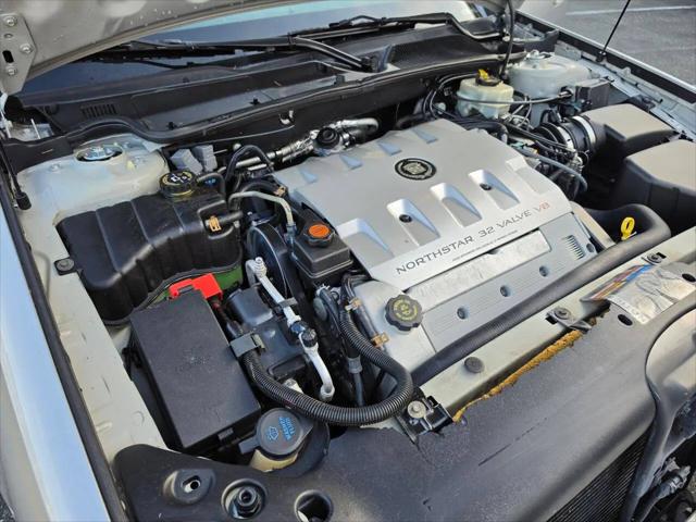 2000 Cadillac DeVille Standard