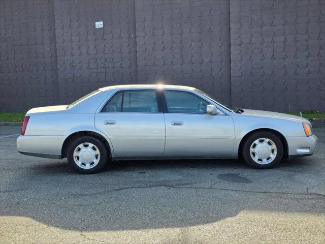 2000 Cadillac DeVille Standard