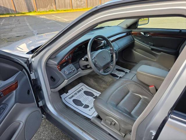 2000 Cadillac DeVille Standard