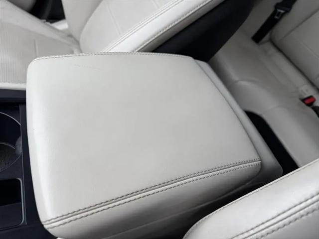 2022 Jaguar F-PACE SVR P550 AWD Automatic
