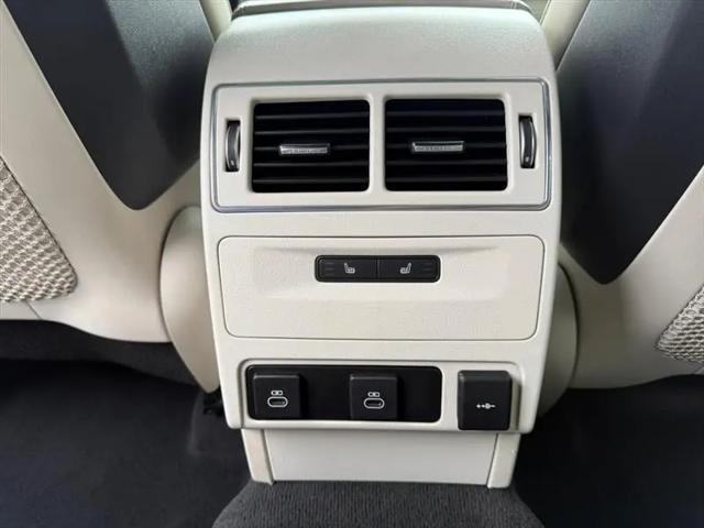 2022 Jaguar F-PACE SVR P550 AWD Automatic