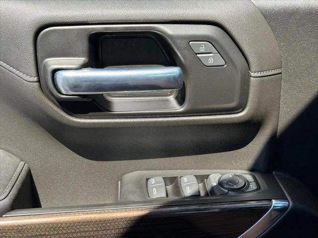2022 Chevrolet Silverado 1500 4WD Crew Cab Short Bed RST