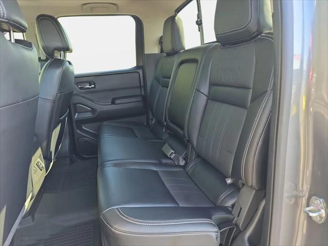 2025 Nissan Frontier Crew Cab SL 4x4
