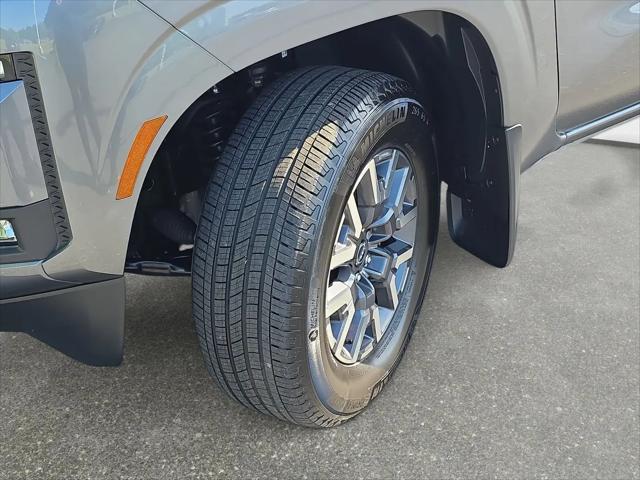2025 Nissan Frontier Crew Cab SL 4x4