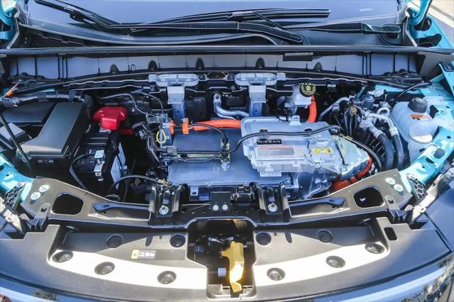 2026 Nissan LEAF PLATINUM+