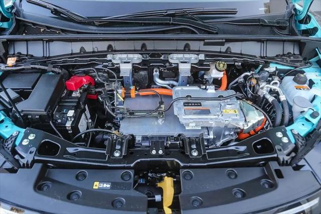 2026 Nissan LEAF PLATINUM+