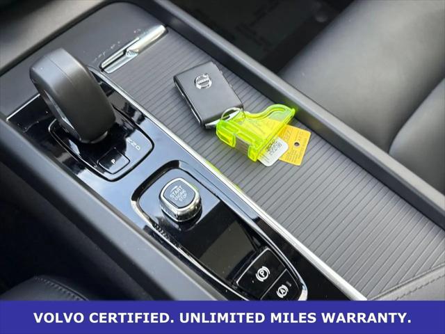 2025 Volvo XC60 B5 Core