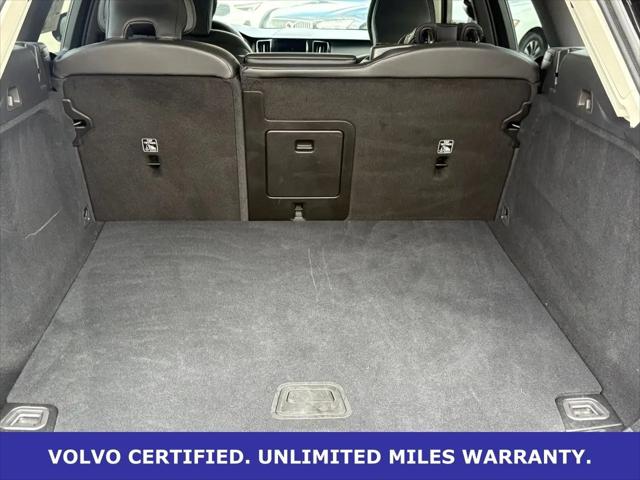 2025 Volvo XC60 B5 Core