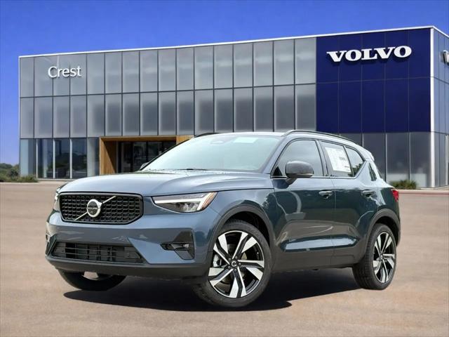 2026 Volvo XC40 Plus, B5 AWD Gas (mild hybrid), Dark for sale in Frisco, TX