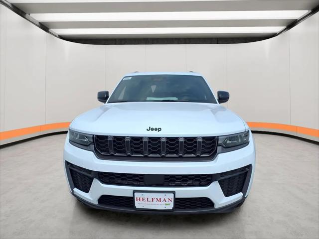 2026 Jeep Grand Cherokee L Altitude 4x2