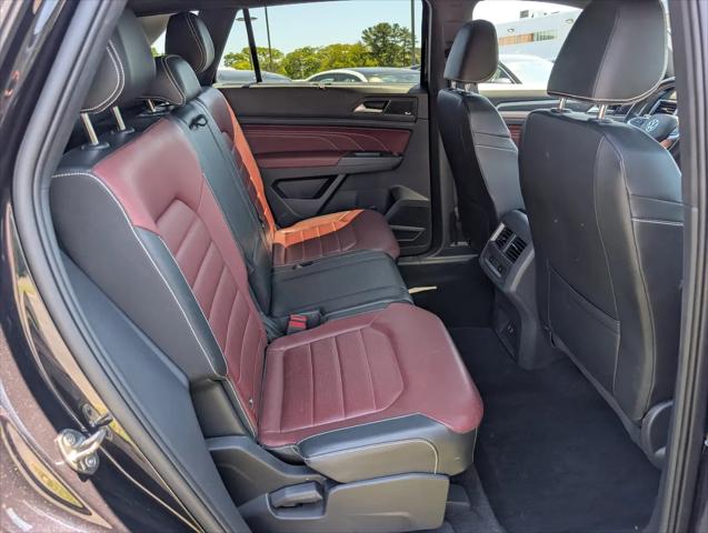 2023 Volkswagen Atlas Cross Sport 3.6L V6 SEL Premium R-Line