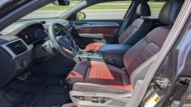 2023 Volkswagen Atlas Cross Sport 3.6L V6 SEL Premium R-Line