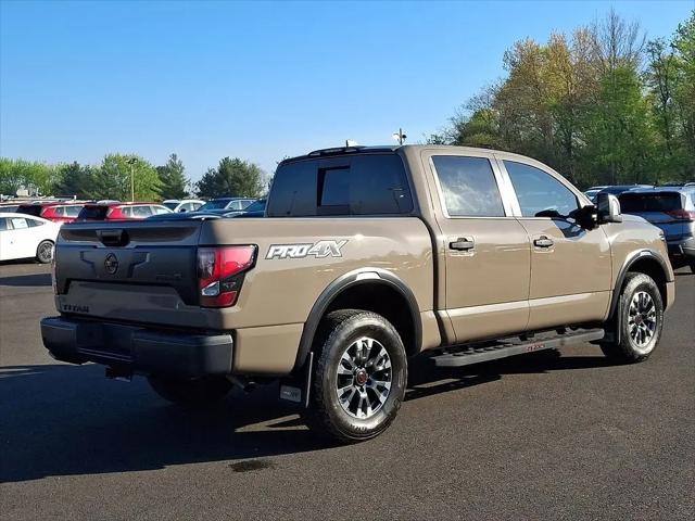 2024 Nissan Titan Crew Cab PRO-4X 4x4