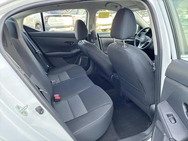 2024 Nissan Sentra SV Xtronic CVT