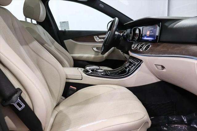 2017 Mercedes-Benz E-CLASS E 300 E 300