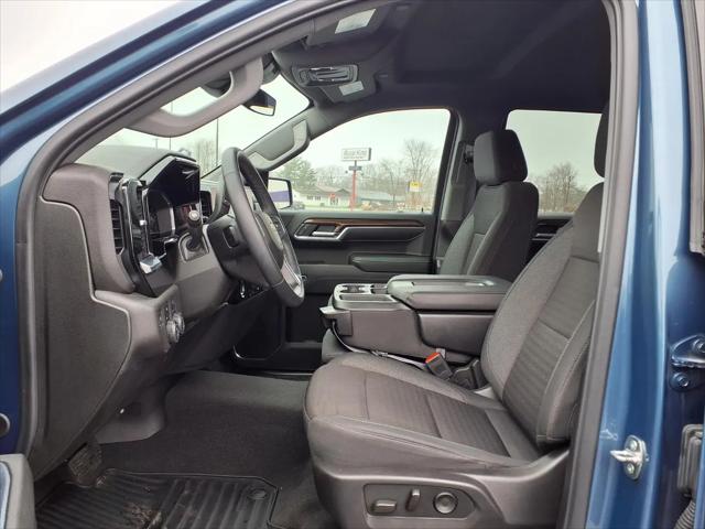 2024 Chevrolet Silverado 1500 4WD Crew Cab Short Bed LT with 2FL
