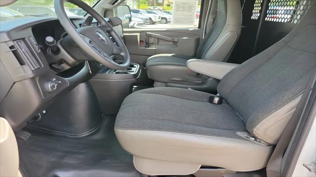 2024 GMC Savana Cargo RWD 2500 Regular Wheelbase Work Van