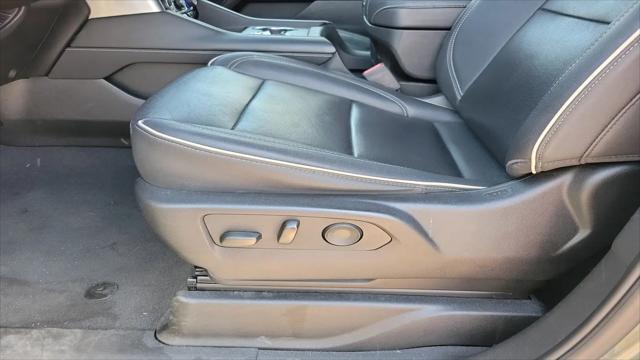 2023 Chevrolet Suburban 2WD Premier