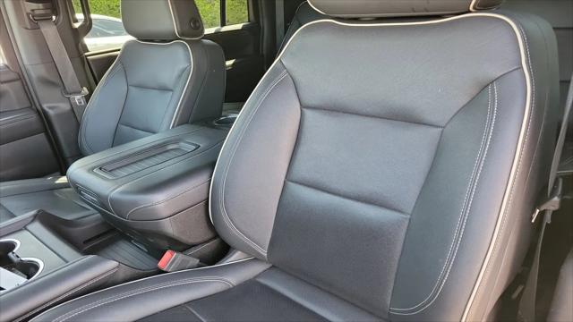 2023 Chevrolet Suburban 2WD Premier