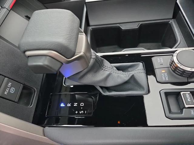 2026 Toyota Tundra Platinum Hybrid CrewMax 5.5' Bed