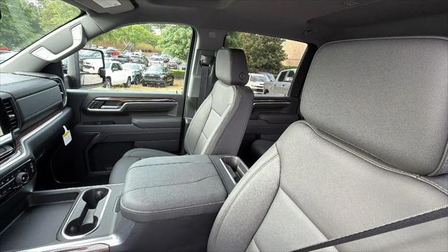 2026 Chevrolet Silverado 2500HD Crew Cab, Standard Bed, LT, 4WD