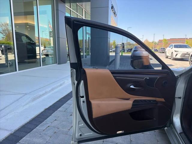 2019 Lexus ES 350 Ultra Luxury