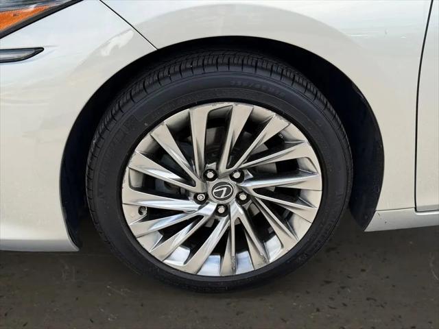 2019 Lexus ES 350 Ultra Luxury
