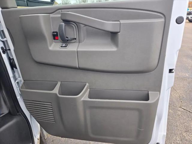 2026 Chevrolet Express Cargo Van 2500 Regular Wheelbase, WT, RWD