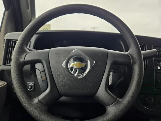 2026 Chevrolet Express Cargo Van 2500 Regular Wheelbase, WT, RWD