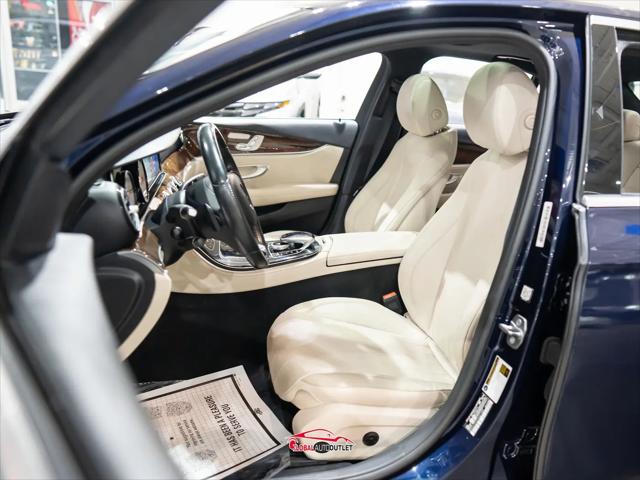 2017 Mercedes-Benz E-CLASS E 300 E 300