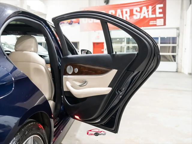 2017 Mercedes-Benz E-CLASS E 300 E 300