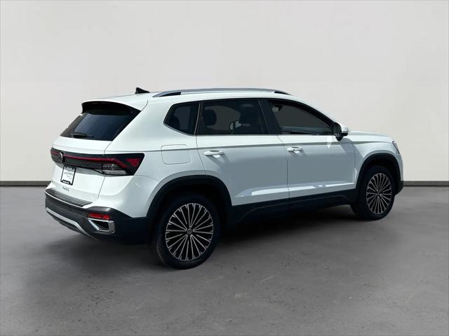 2026 Volkswagen Taos SE