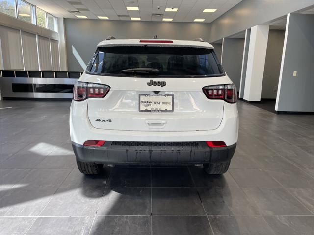 2026 Jeep Compass Latitude Altitude