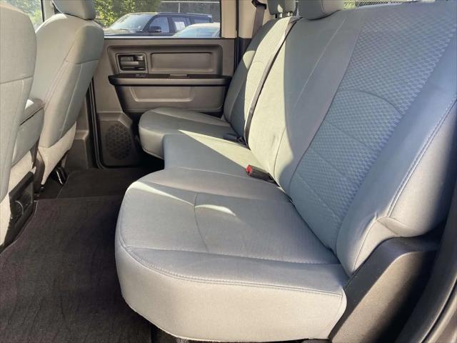 2019 Ram 1500 Classic Express Crew Cab 4x4 5'7" Box