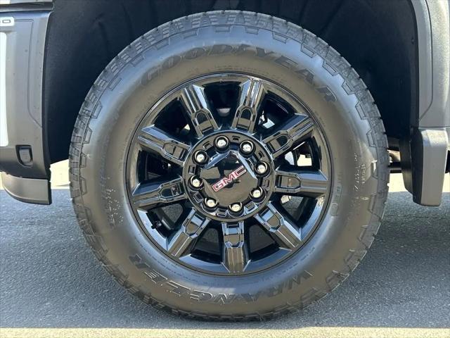 2026 GMC Sierra 3500HD Crew Cab, Long Bed, AT4 Dual Rear Wheel, 4WD
